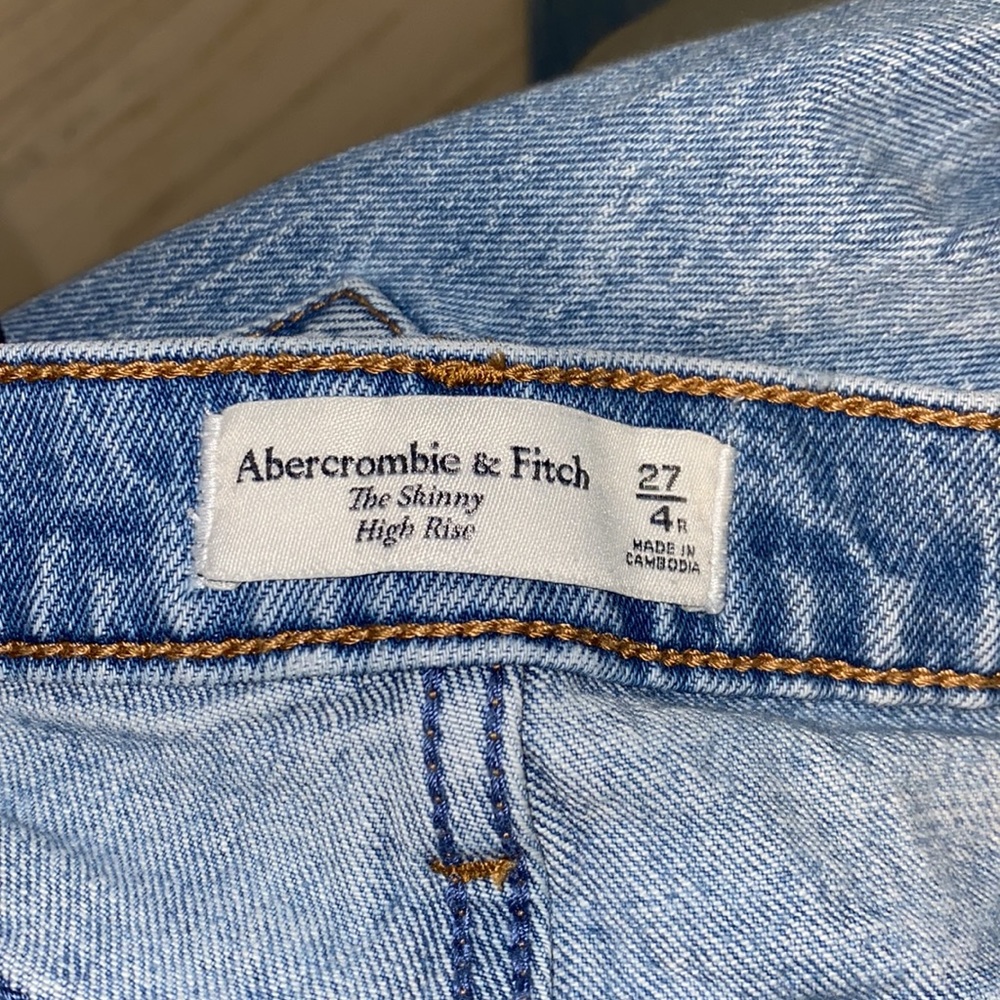 Jeans - Picture 4 of 4